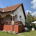 Pusztavár-lak Apartamento