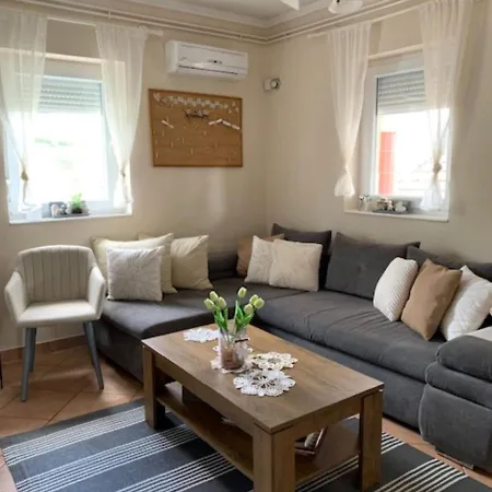 Pusztavar-lak Erdohorvati